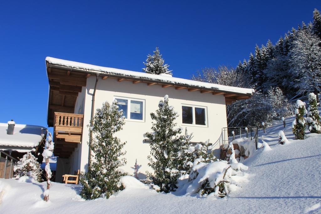 Apartment Am Birkenweg Oberndorf in Tirol Pokoj fotografie