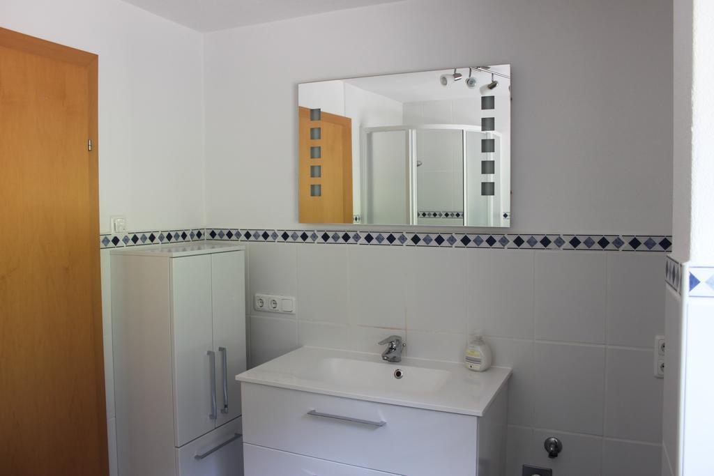 Apartment Am Birkenweg Oberndorf in Tirol Pokoj fotografie